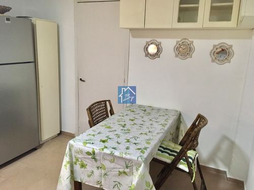 Hermosa Casa En Venta , Cantegril Punta Del Este Parada 14- Ref: 1357