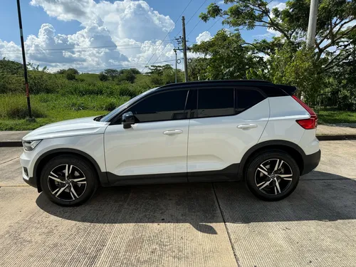 Volvo XC40 2.0 T5 Awd R-design