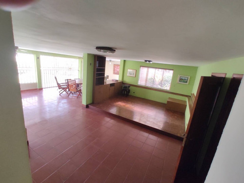 Imagen 3 de 15 de Venta De Casa Quinta La Viña Calle Cerrada Cod. 141849
