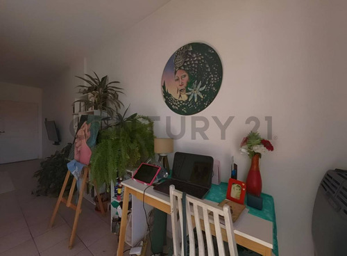 Venta De Departamento 3 Ambientes En Flores, Capital Federal