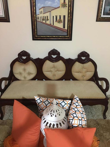 Imagen 1 de 3 de Juego De Muebles En Caoba