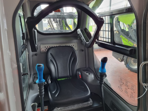 Imagen 9 de 10 de Minicargadora Zoomlion Zs080v Cabina Motor Kubota Bremotors
