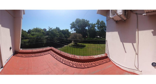 Venta De Casa Quinta En Paso Del Rey Centro, Calle Paganelli