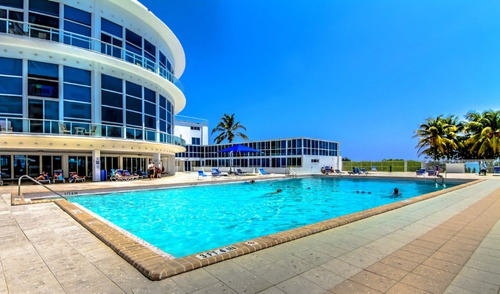 Castle Beach Resorts, Collins Ave 5445, Mid Miami Beach