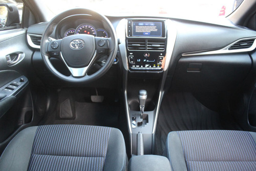 Toyota Yaris Hatch 1.5 16V 4P FLEX XL PLUS CONNECT MULTIDRIVE AUTOMÁTICO CVT
