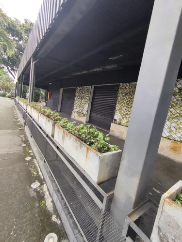 Local En Arriendo En Las Mercedes. Cod A11716