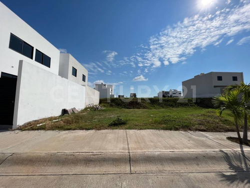 Terreno En Venta En Mazatlán Sinaloa, México. Fracc. Real Del Valle