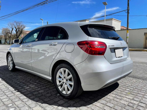 Imagen 4 de 11 de Mercedes-benz Clase A 2016 1.6 200 Cgi Style Mt