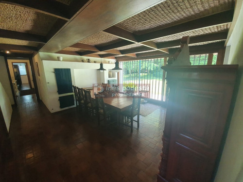 Casa Exclusiva En La Zona Del Golf.- Ref: 37582