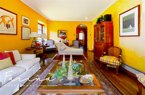 Casa En Arriendo De 5 Dorm. En La Reina