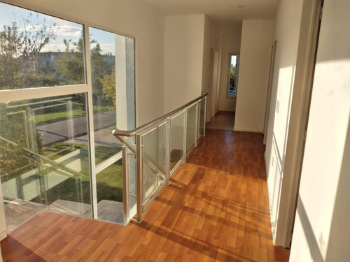 Imagen 10 de 22 de Casa En Venta En El Canton Islas