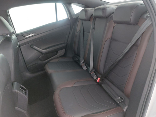 Volkswagen Virtus 1.0 200 TSI HIGHLINE AUTOMÁTICO