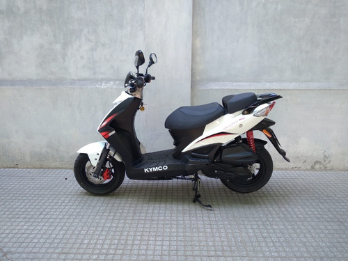 Imagen 11 de 16 de Kymco Agility 125 Rs Con 3500km Como 0km !!!