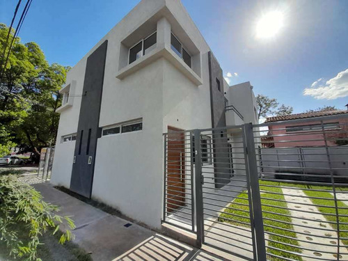 Duplex En Venta En Castelar Sur