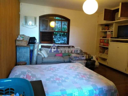 Casa À Venda, 4 Quartos, 2 Suítes, 3 Vagas, Santa Teresa - Rio De Janeiro/rj - 769