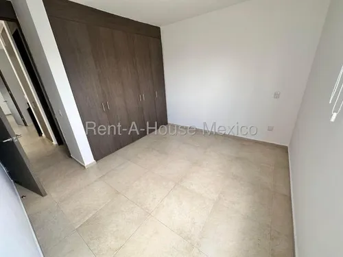 Zibata, Qro. Se Vende Casa Con 3 Recamaras 175 M2 De Construccion Qh 253112