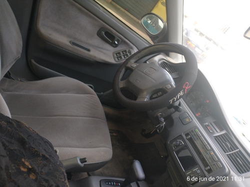 Honda Civic .