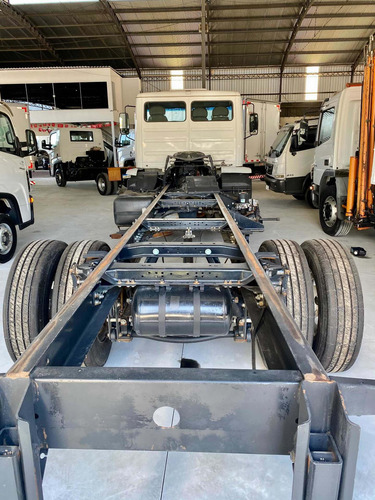 Mercedes Benz 1718 Chassis