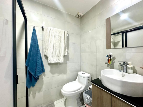 En Venta, Pent-house En Piso 15 Con Roof Top, Jacuzzi Y Asador Privados