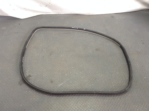 Hule Carroceria Delantero Derecho Chevrolet Vectra Mod 06-08 (Usado)