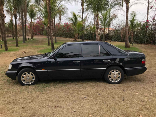 Mercedes Benz E320