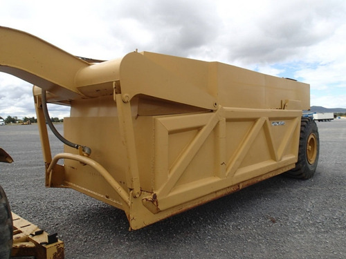 Imagen 6 de 13 de 18) Camion Tornapipa Articulada John Deere