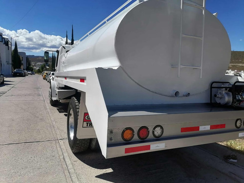 Camion Pipa De Agua De 10,000 Litros 2011 Rabon Thorton