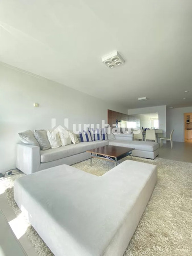 Alquiler Apartamento Cuatro Dormitorios Playa Brava Forest Tower I