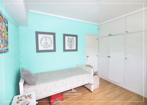 Colina De Peralta Ramos- Espléndido Chalet 5 Ambientes C/cochera
