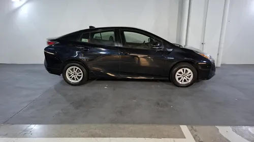 Toyota Prius 1.8 HYBRID BASE