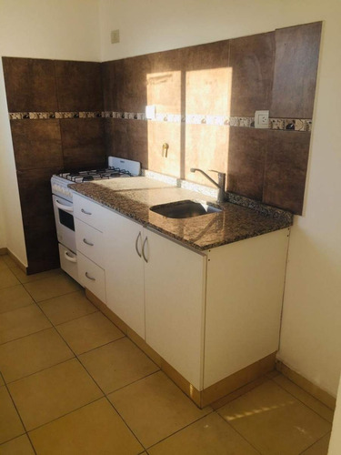 Imagen 18 de 21 de Alquilo Departamento Un Dormitorio -asadores-alto Alberdi Av. Colon 2429