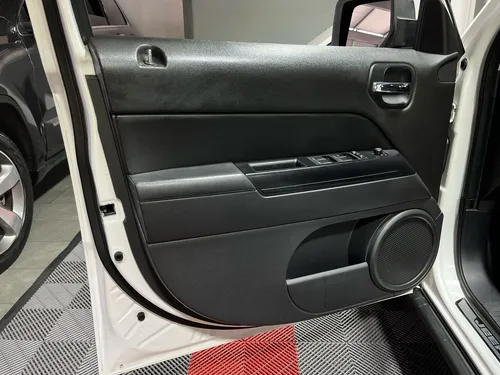 Jeep Patriot Sport 4x2 Cvt