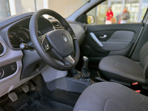 Renault Logan 1.6 Privilege Plus 105cv
