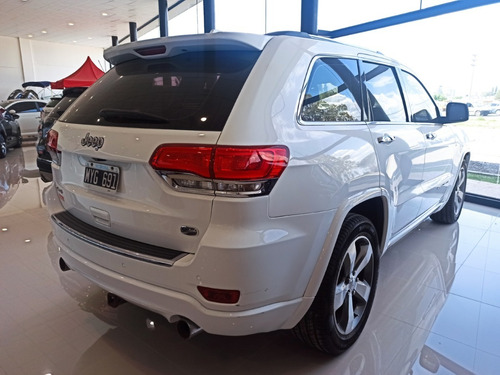 Imagen 4 de 9 de Jeep Grand Cherokee Overland 3.6