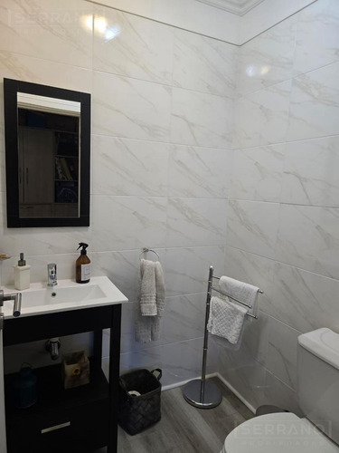 Venta Casa 5 Amb En Country Roble Joven Sobre Av. Patricias Argentinas. Pilar