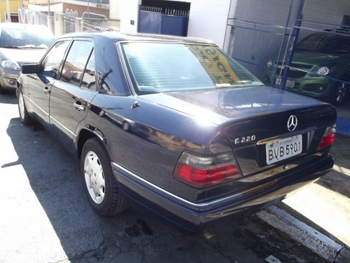 Imagem 2 de 13 de Mercedes 220 2.2 Classic Gasolina 4p Automatico