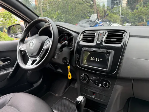 Renault Stepway 1.6 Intense Automática