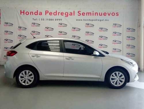 Imagen 6 de 11 de Hyundai Accent 2020 4p Gl L4/1.6 Aut
