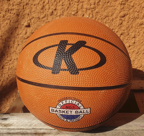Imagen 2 de 4 de Pelota Basketball Knex N°5 Standard Basket Interior Exterior