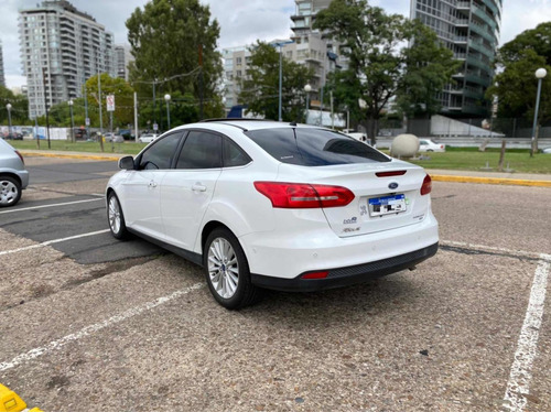 Ford Focus Iii 2.0 Sedan Titanium At6 2017