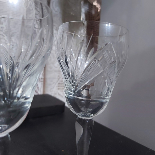 Imagem 6 de 8 de Taça Vinho Cristal 2 Unidades 150ml Lapidado A Mão Antigo