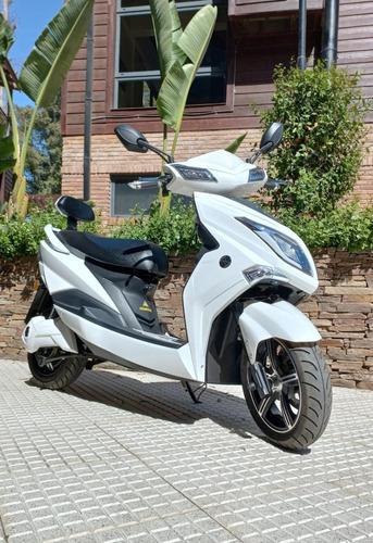 Imagen 4 de 12 de Moto Electrica Hawk Scooter Motor 3000w Litio Sunraleloir