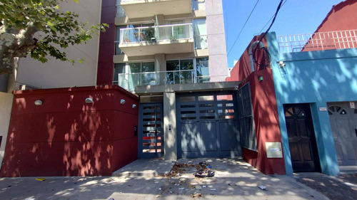 Departamento En Venta Con Cochera, En Caseros, Tres De Febrero, Gba Oeste