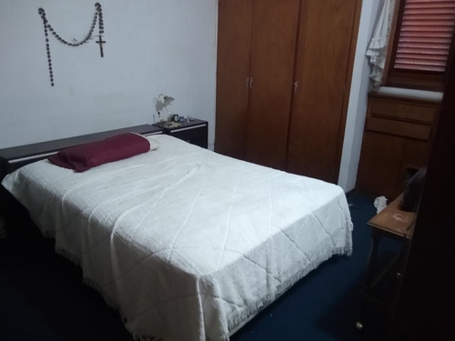 Venta Casa 5 Ambientes Bernal
