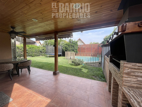 Casa En Venta De 3 Dorm. En Chicureo