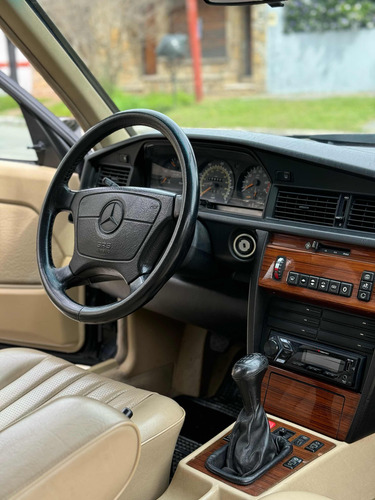 Mercedes Benz 190e 2.3