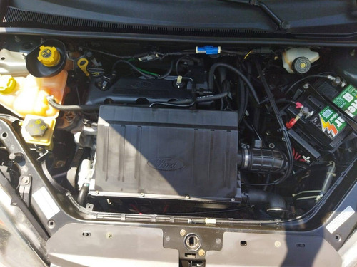 Ford Fiesta 1.0 Rocam Hatch 8v Flex 4p Manual