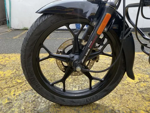 Bajaj Platino 125 2023