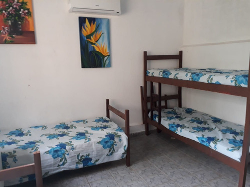 Imagem 2 de 26 de Chácara 300m2 4 Dorms, 2 Suítes, Sala 5 Ambientes,3 Vagas Cobertas 2 Descobertas,piscina,churrasqueira,forno De Pizza - Ch00020 - 67808920
