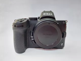 Camara Nikon Z5 (body) , Full Frame.,